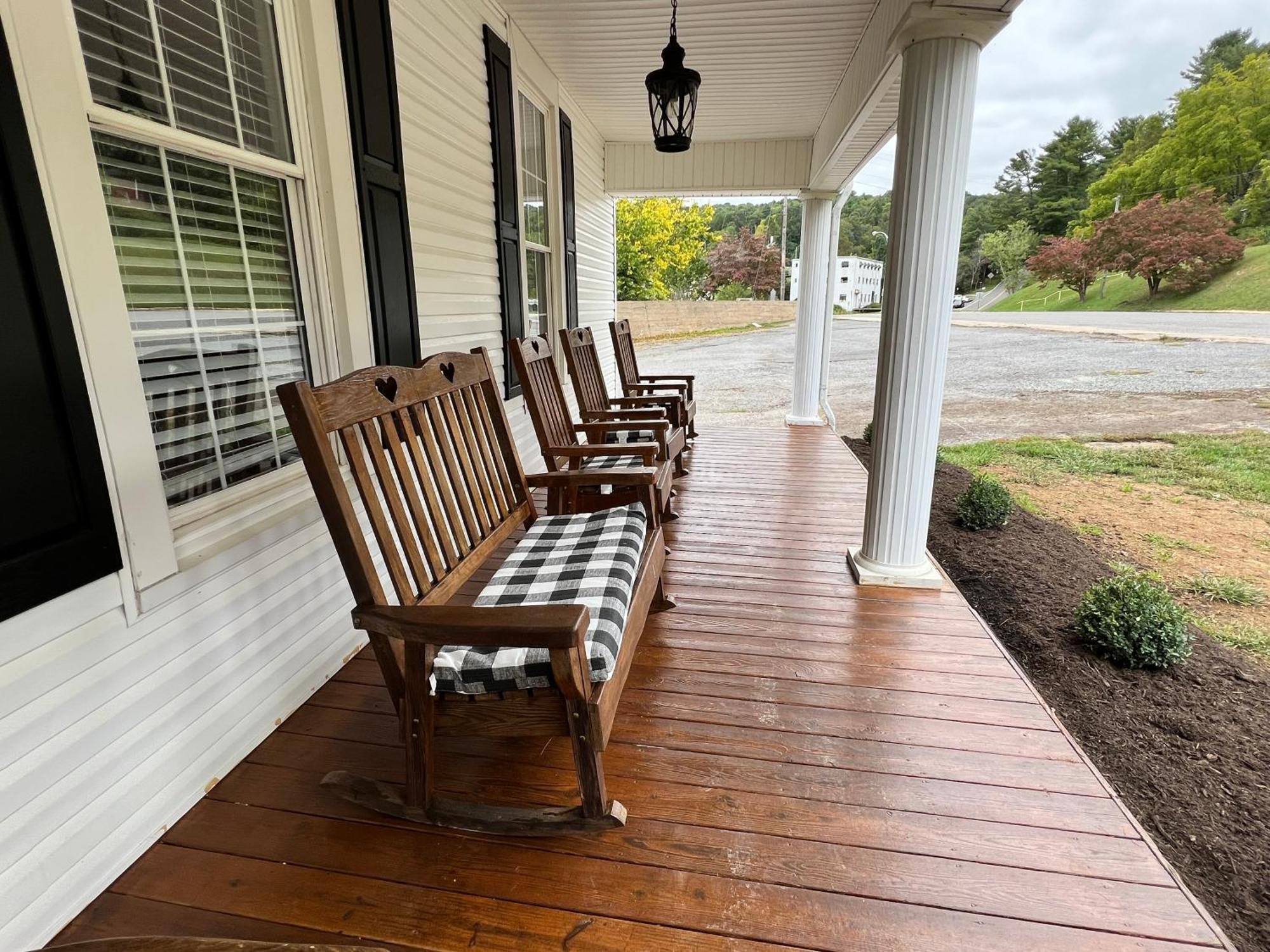 The Washington Inn Galax Exterior photo